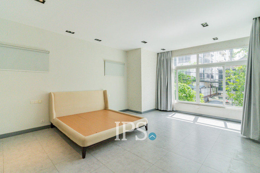 4 Bedroom Villa For Rent - Boeung Kak 2, Phnom Penh
