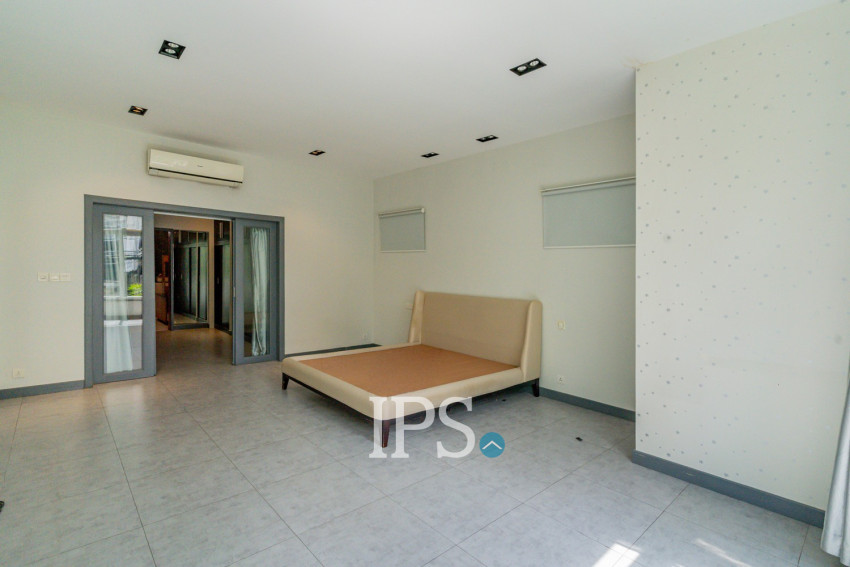 4 Bedroom Villa For Rent - Boeung Kak 2, Phnom Penh
