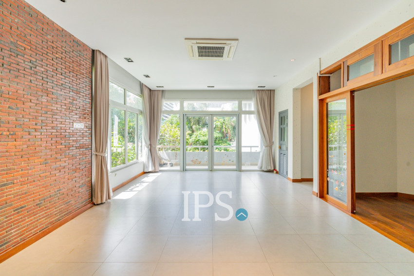 4 Bedroom Villa For Rent - Boeung Kak 2, Phnom Penh