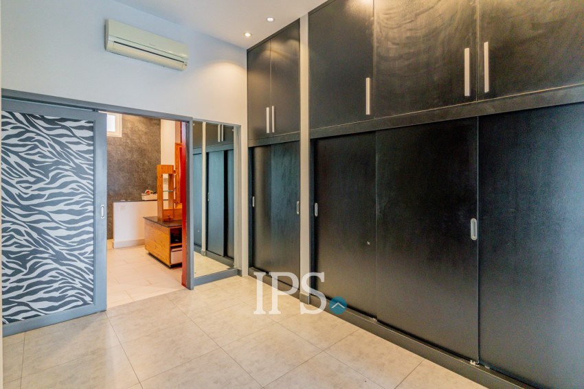 4 Bedroom Villa For Rent - Boeung Kak 2, Phnom Penh