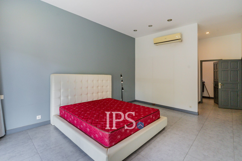 4 Bedroom Villa For Rent - Boeung Kak 2, Phnom Penh