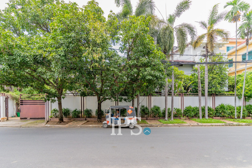 4 Bedroom Villa For Rent - Boeung Kak 2, Phnom Penh