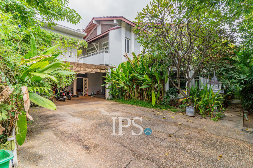4 Bedroom Villa For Rent - Boeung Kak 2, Phnom Penh