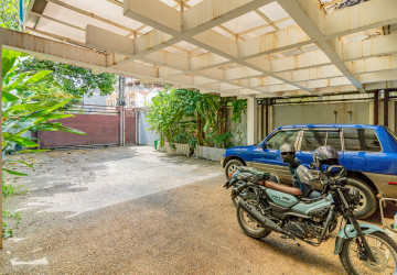4 Bedroom Villa For Rent - Boeung Kak 2, Phnom Penh thumbnail