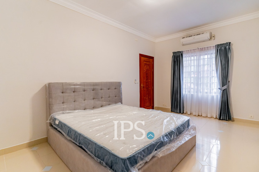 5 Bedroom Villa For Rent - BKK1, Phnom Penh
