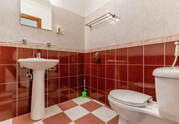 5 Bedroom Villa For Rent - BKK1, Phnom Penh thumbnail