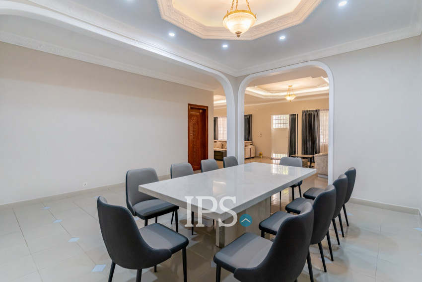 5 Bedroom Villa For Rent - BKK1, Phnom Penh