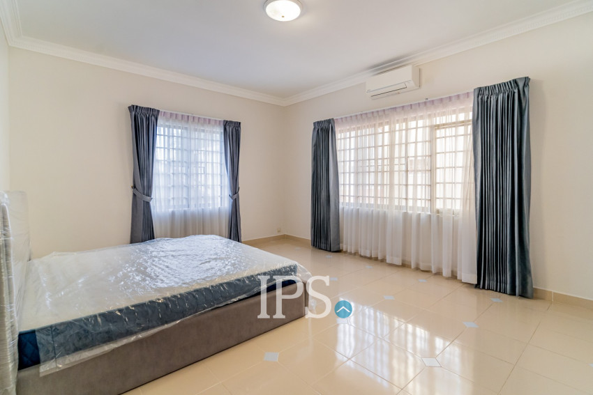 5 Bedroom Villa For Rent - BKK1, Phnom Penh
