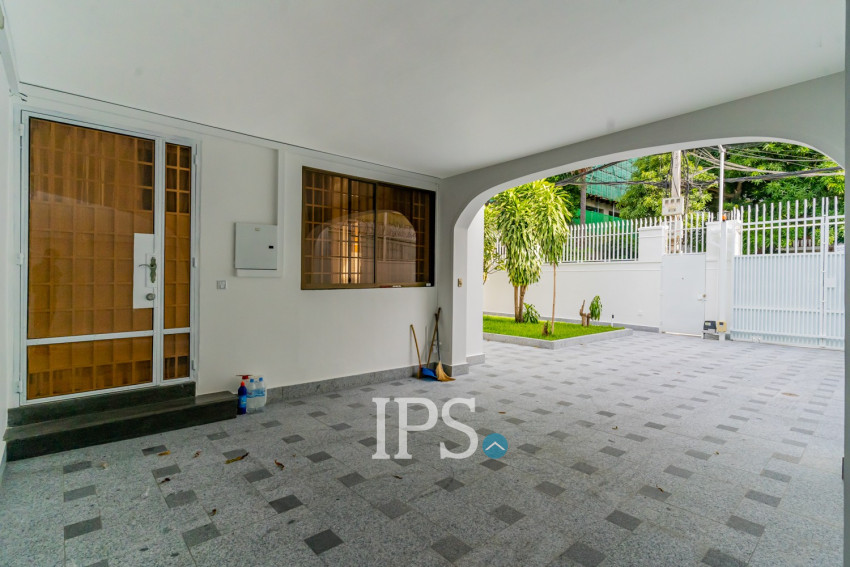 5 Bedroom Villa For Rent - BKK1, Phnom Penh