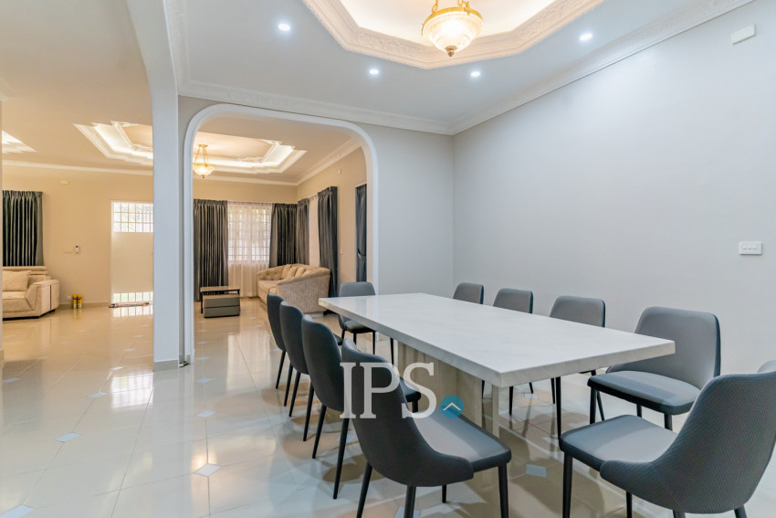 5 Bedroom Villa For Rent - BKK1, Phnom Penh