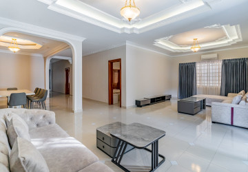 5 Bedroom Villa For Rent - BKK1, Phnom Penh thumbnail