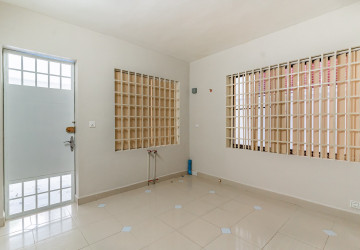 5 Bedroom Villa For Rent - BKK1, Phnom Penh thumbnail