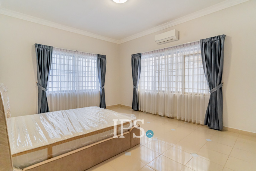 5 Bedroom Villa For Rent - BKK1, Phnom Penh