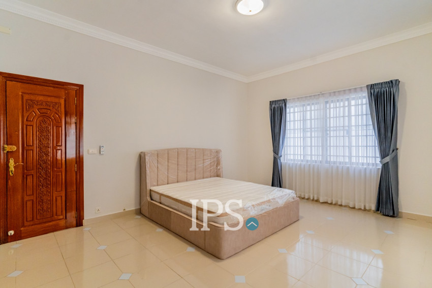 5 Bedroom Villa For Rent - BKK1, Phnom Penh