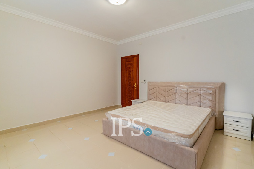 5 Bedroom Villa For Rent - BKK1, Phnom Penh
