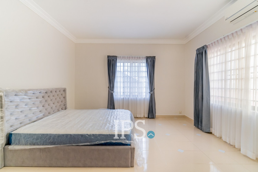 5 Bedroom Villa For Rent - BKK1, Phnom Penh