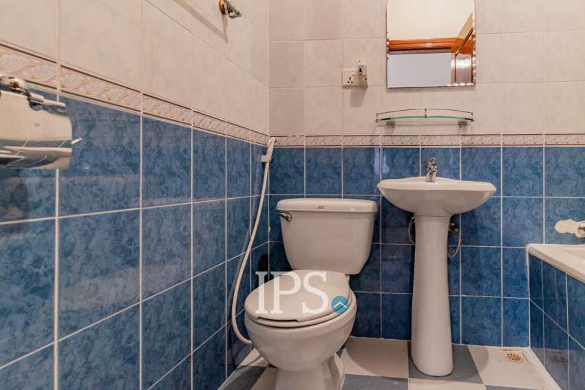 5 Bedroom Villa For Rent - BKK1, Phnom Penh