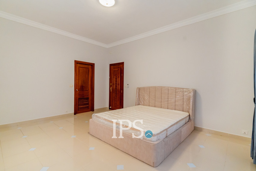 5 Bedroom Villa For Rent - BKK1, Phnom Penh