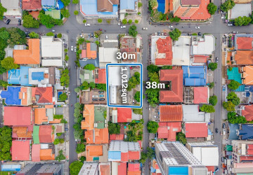 1,012 Sqm Land For Sale - BKK1, Phnom Penh thumbnail