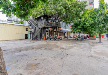 1,012 Sqm Land For Sale - BKK1, Phnom Penh thumbnail