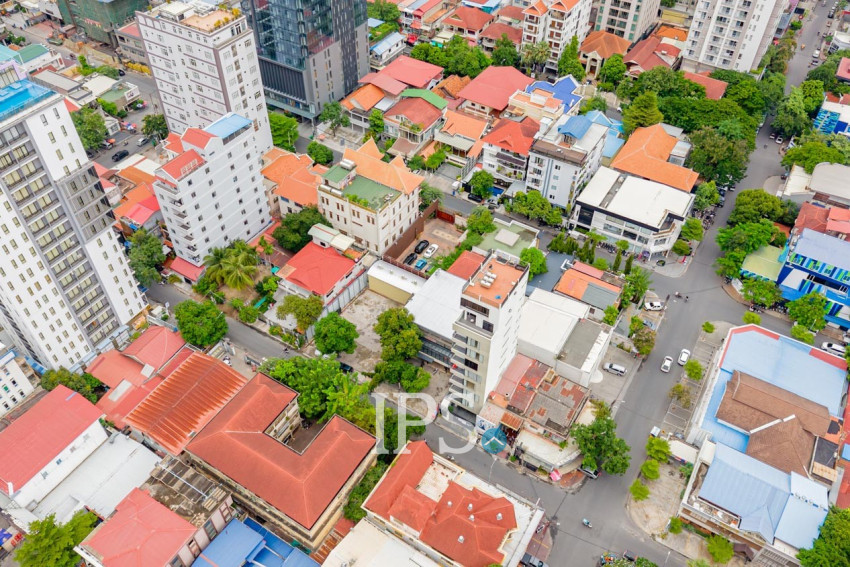 1,012 Sqm Land For Sale - BKK1, Phnom Penh