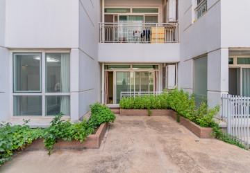 2 Bedroom Condo For Rent - De Castle Royal, BKK1, Phnom Penh thumbnail