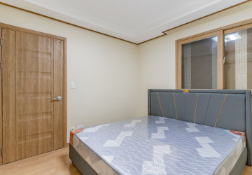 2 Bedroom Condo For Rent - De Castle Royal, BKK1, Phnom Penh thumbnail