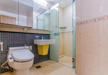 2 Bedroom Condo For Rent - De Castle Royal, BKK1, Phnom Penh thumbnail