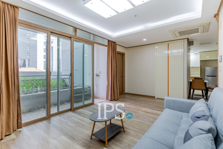 2 Bedroom Condo For Rent - De Castle Royal, BKK1, Phnom Penh