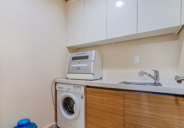 2 Bedroom Condo For Rent - De Castle Royal, BKK1, Phnom Penh thumbnail