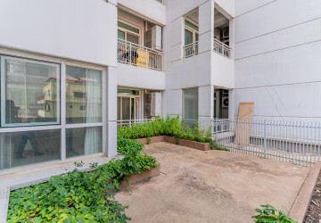 2 Bedroom Condo For Rent - De Castle Royal, BKK1, Phnom Penh thumbnail