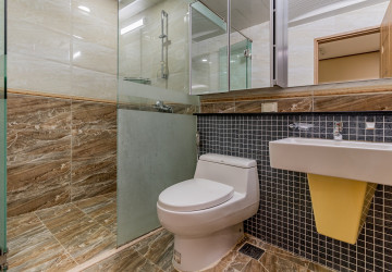 2 Bedroom Condo For Rent - De Castle Royal, BKK1, Phnom Penh thumbnail