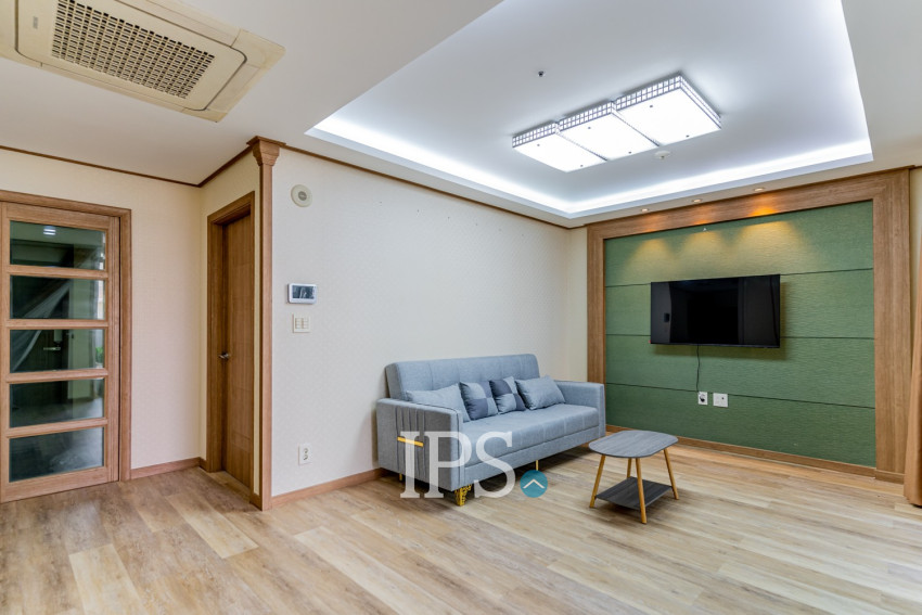 2 Bedroom Condo For Rent - De Castle Royal, BKK1, Phnom Penh