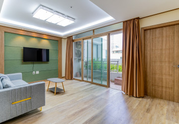 2 Bedroom Condo For Rent - De Castle Royal, BKK1, Phnom Penh thumbnail