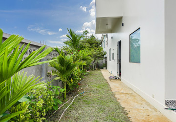 4 Bedroom House For Rent - Svay Dangkum, Siem Reap thumbnail