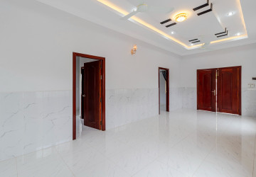 3 Bedroom House For Rent - Slor Kram, Siem Reap thumbnail