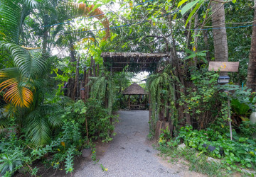 2,575 Sqm Land Commercial For Sale - Sala Kamreuk, Siem Reap thumbnail