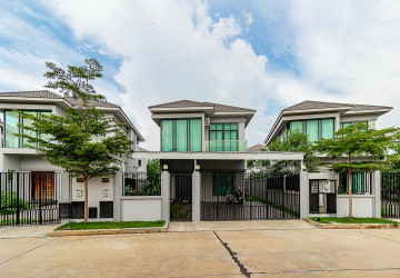 4 Bedroom Villa For Sale - Borey Tourism, Kandaek, Siem Reap thumbnail