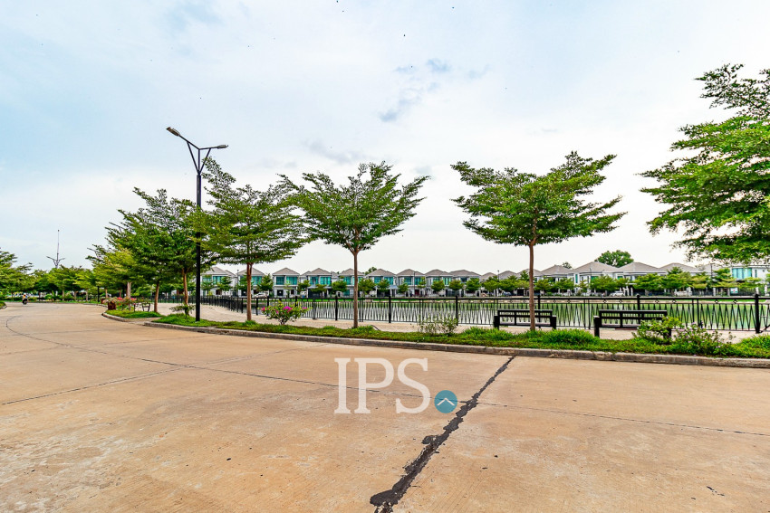 4 Bedroom Villa For Sale - Borey Tourism, Kandaek, Siem Reap