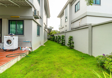 4 Bedroom Villa For Sale - Borey Tourism, Kandaek, Siem Reap thumbnail