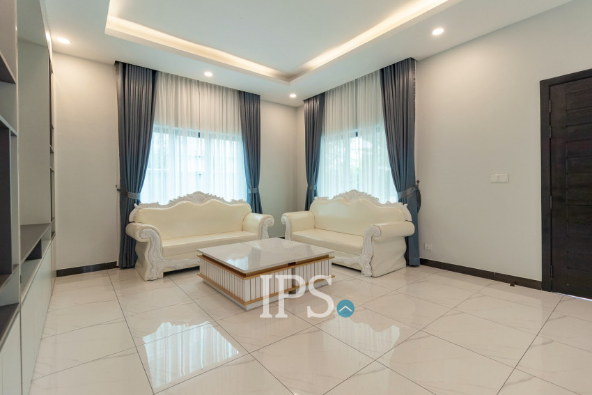 4 Bedroom Villa For Sale - Borey Tourism, Kandaek, Siem Reap