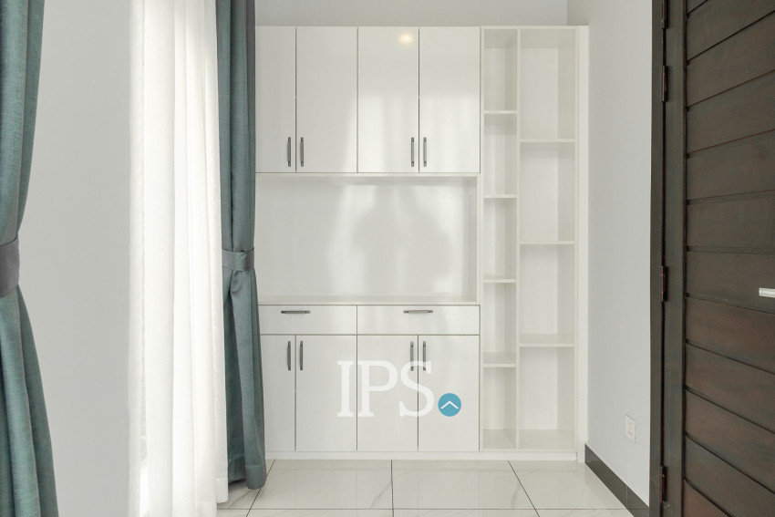 4 Bedroom Villa For Sale - Borey Tourism, Kandaek, Siem Reap