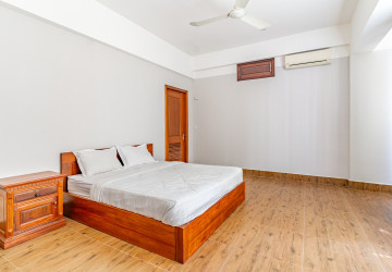 1 Bedroom Serviced Apartment For Rent -Toul Tom Pong 2, Phnom Penh thumbnail