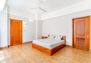 1 Bedroom Serviced Apartment For Rent -Toul Tom Pong 2, Phnom Penh thumbnail