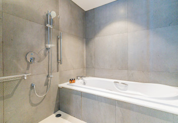 3 Bedroom Serviced Apartment For Rent - Chakto Mukh, Phnom Penh thumbnail