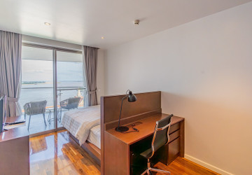 3 Bedroom Serviced Apartment For Rent - Chakto Mukh, Phnom Penh thumbnail