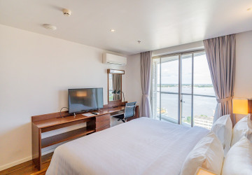 3 Bedroom Serviced Apartment For Rent - Chakto Mukh, Phnom Penh thumbnail