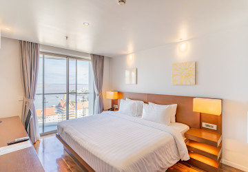 3 Bedroom Serviced Apartment For Rent - Chakto Mukh, Phnom Penh thumbnail