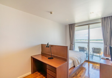 3 Bedroom Serviced Apartment For Rent - Chakto Mukh, Phnom Penh thumbnail