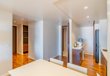 2 Bedroom Serviced Apartment For Rent - Chakto Mukh, Phnom Penh thumbnail